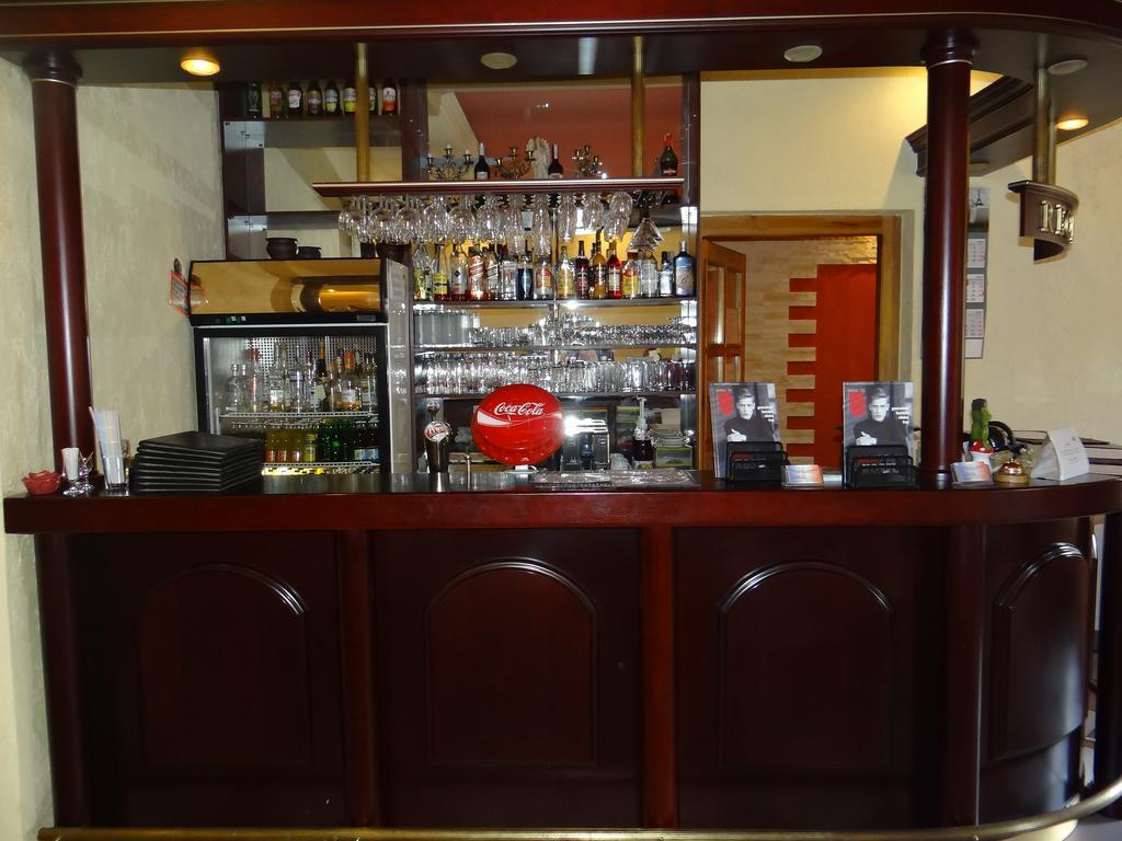 Hotel Sekwana ブィドゴシュチュ エクステリア 写真