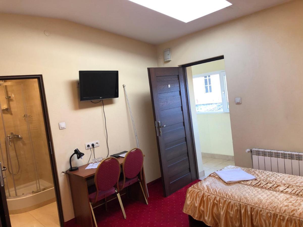 Hotel Sekwana ブィドゴシュチュ エクステリア 写真